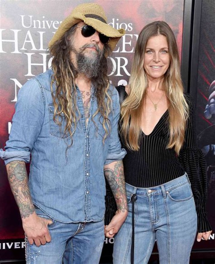 Unveiling Alanis Morissette's Height: Discoveries And Insights